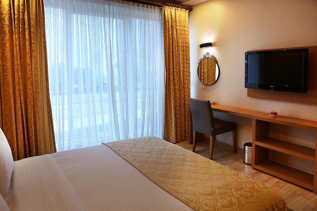 Imperial Park Hotel Izmit Quarto foto