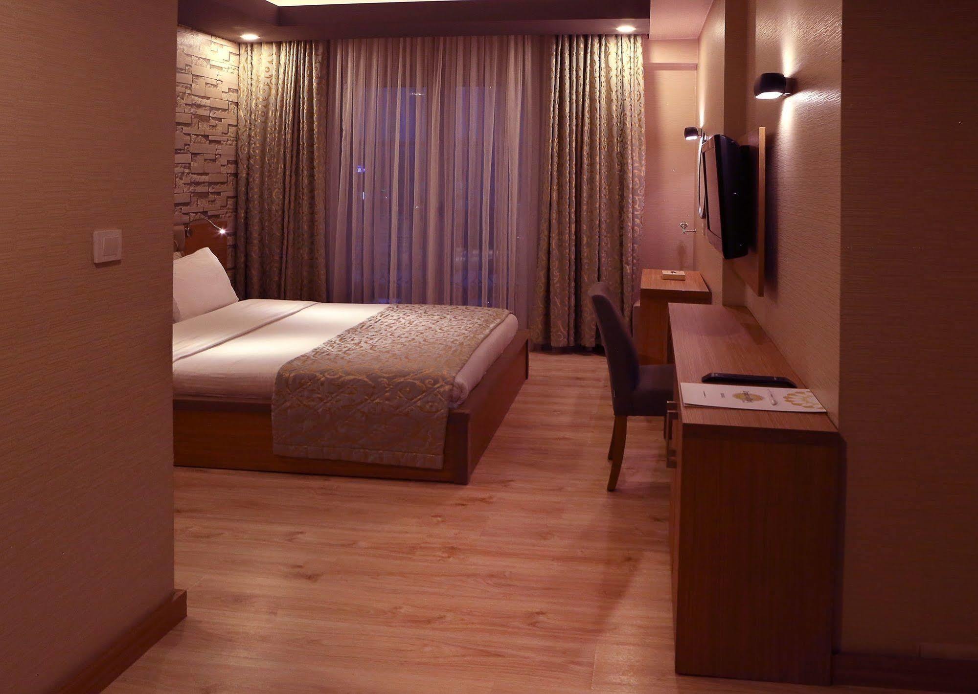 Imperial Park Hotel Izmit Exterior foto
