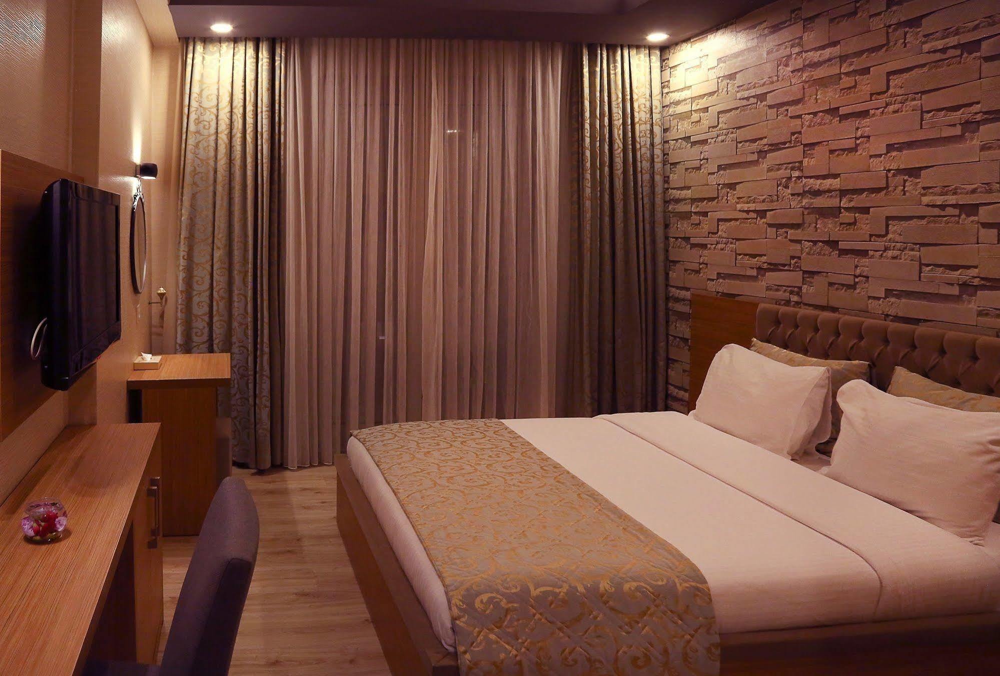 Imperial Park Hotel Izmit Exterior foto
